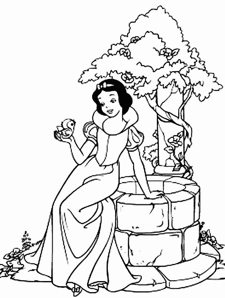 Disney Snow White print coloring pages. 12