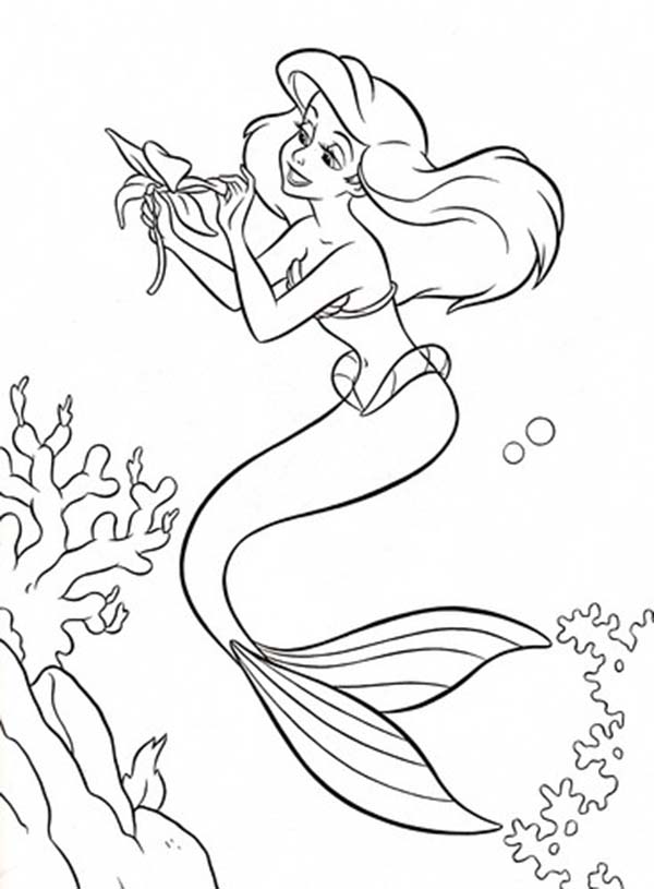 Ariel Holding a Flower on Disney Princesses Coloring Page: Ariel ...