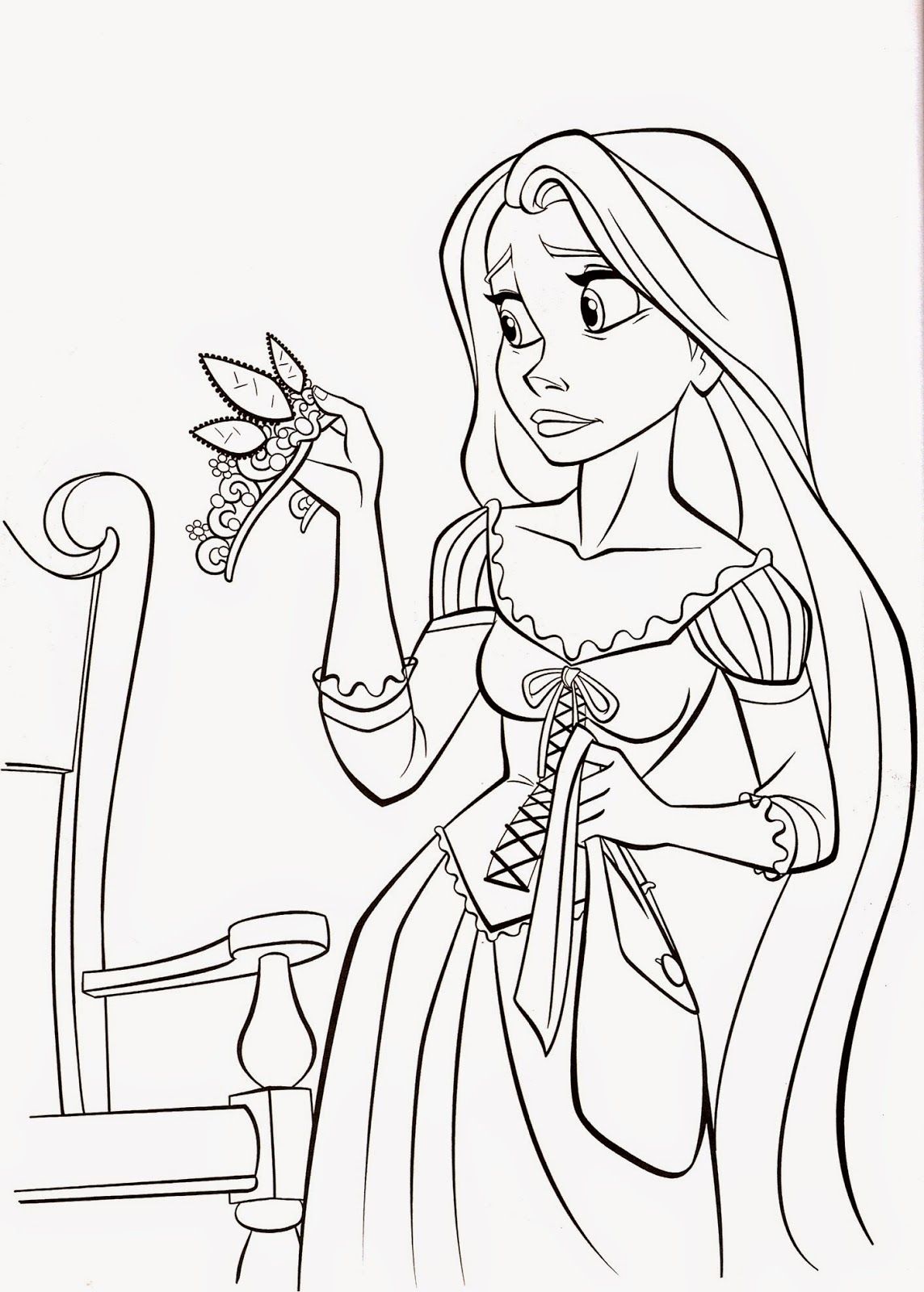 Walt Disney Printable Tangled Princess holding Crown Colouring ...